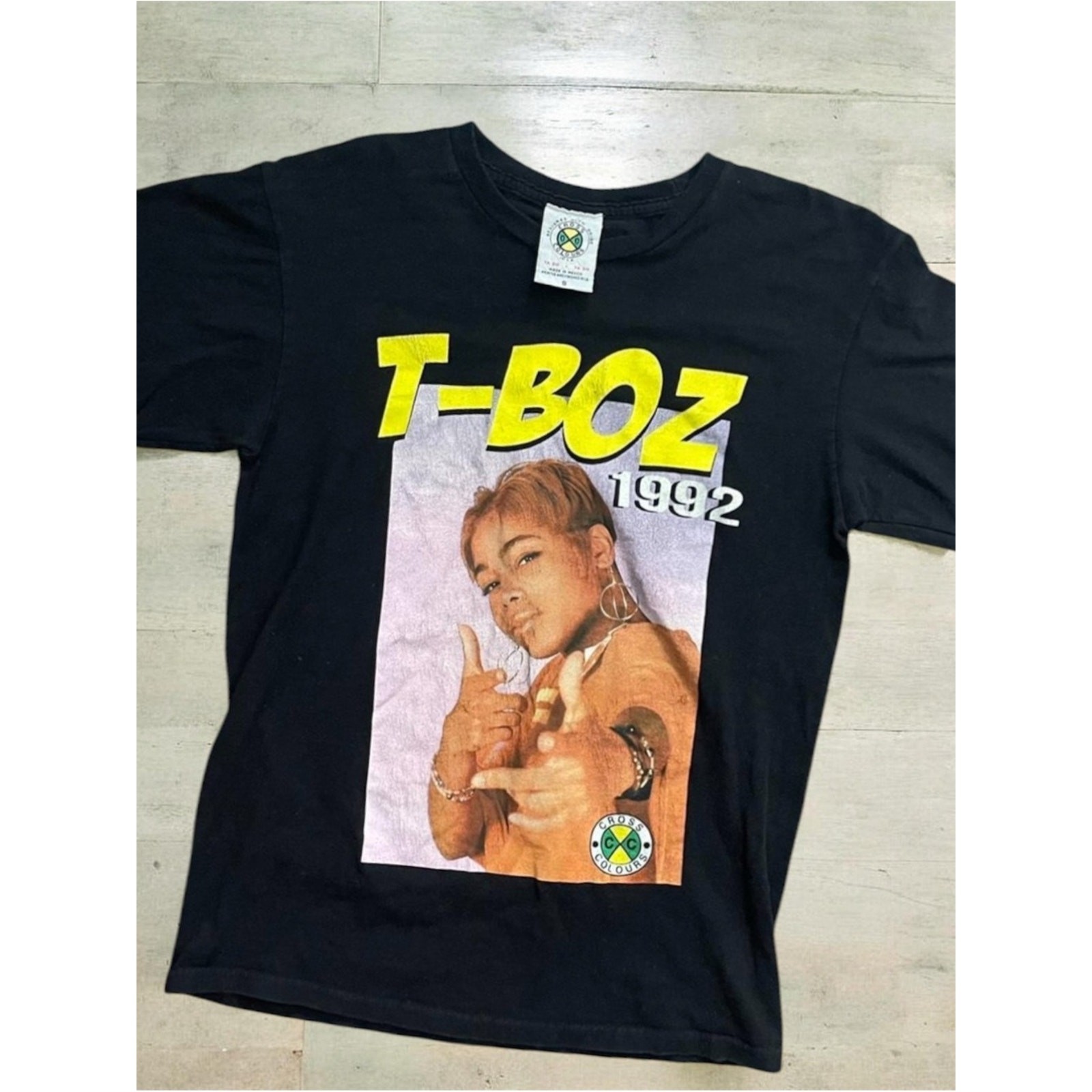 Vintage Cross Necklace Colours T-Boz 1992 tribute graphic t-shirt Vintage Cross Necklace Colours T-Boz 1992 tribute graphic t-shirt