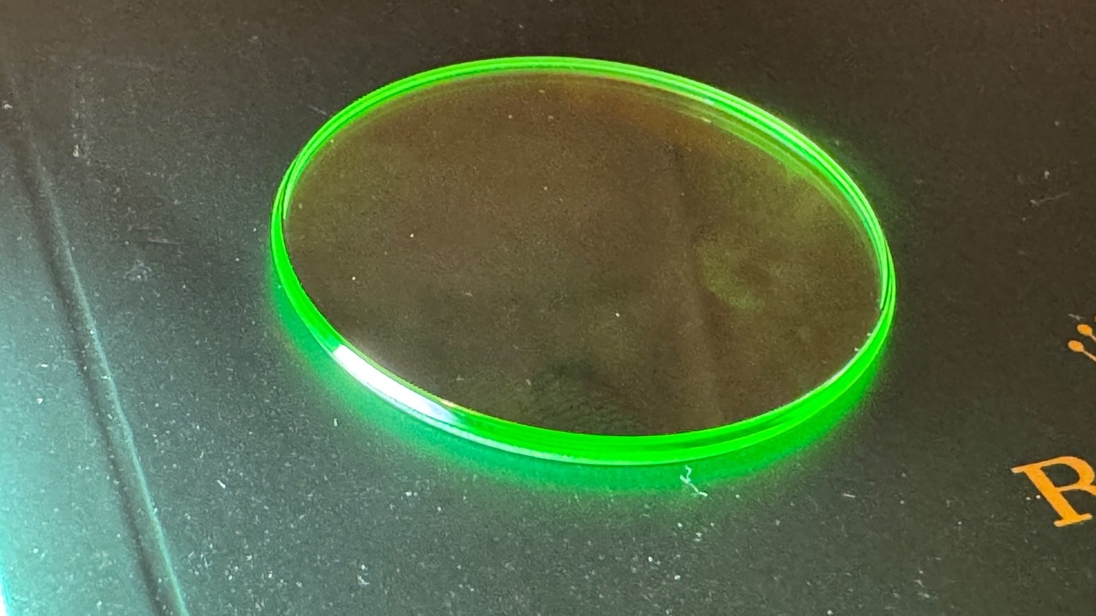 Genuine Rolex Milgauss Green Sapphire Crystal 25-318 32.7mm 116400 116400GV OEM