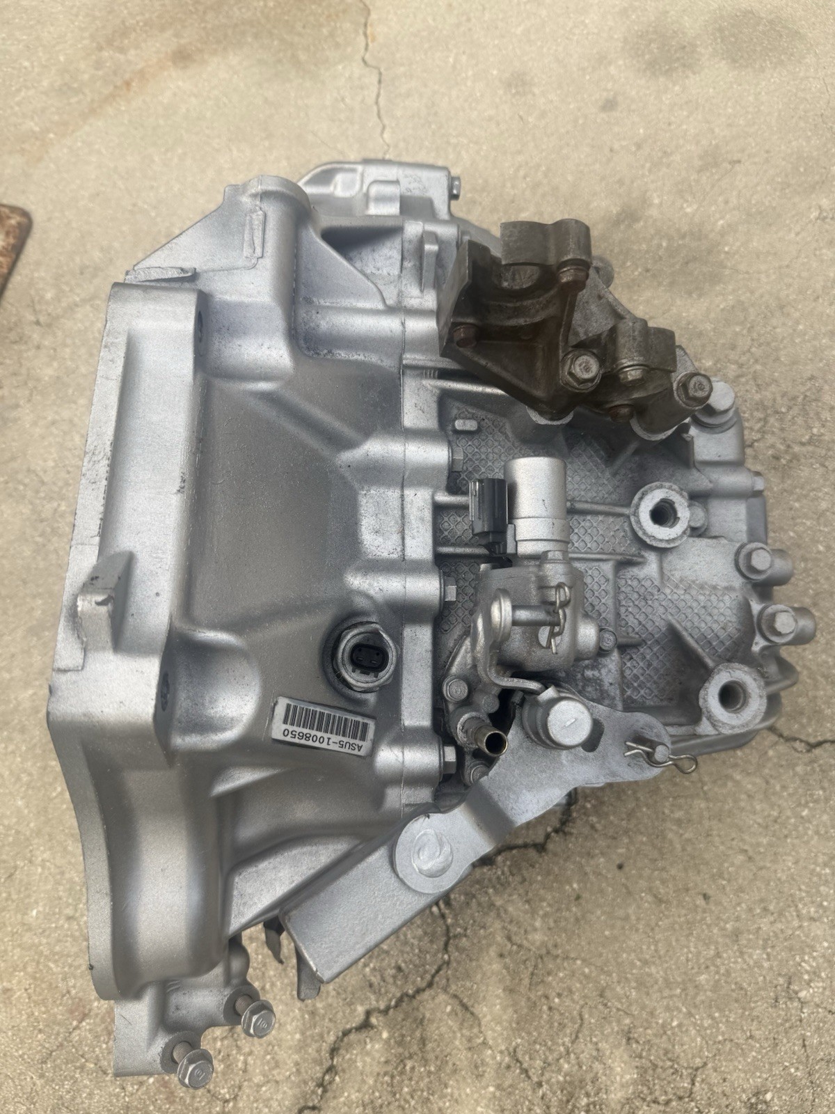 ACURA / Honda k24a2 TSX 6 SPEED transmission / Gear Box with selector and bracke