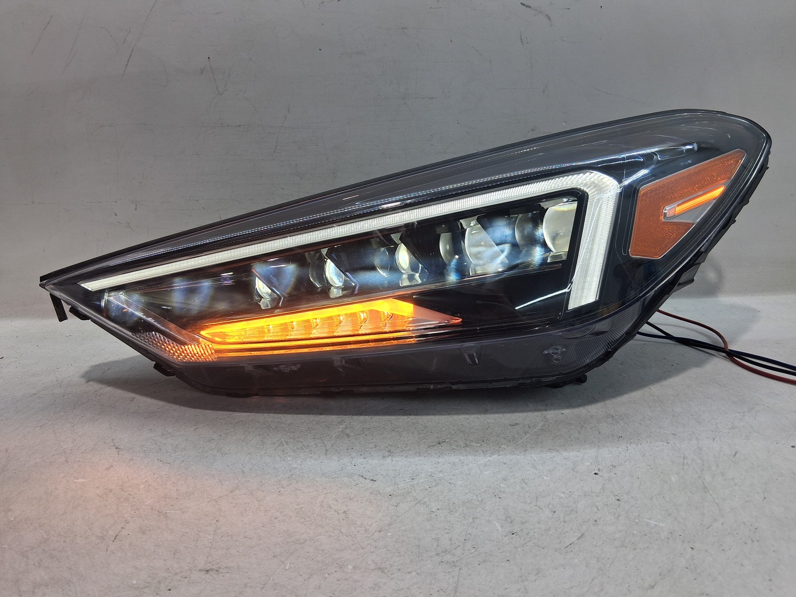 2019 2021 HYUNDAI TUCSON HEADLIGHT OEM LEFT DRIVER SIDE LED AFS LAMP 92101-D3