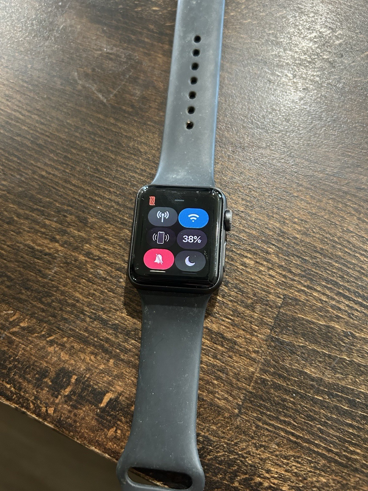 Apple Watch 42mm Black Aluminum Case Black Silicone Band Wi-Fi Wireless Charge