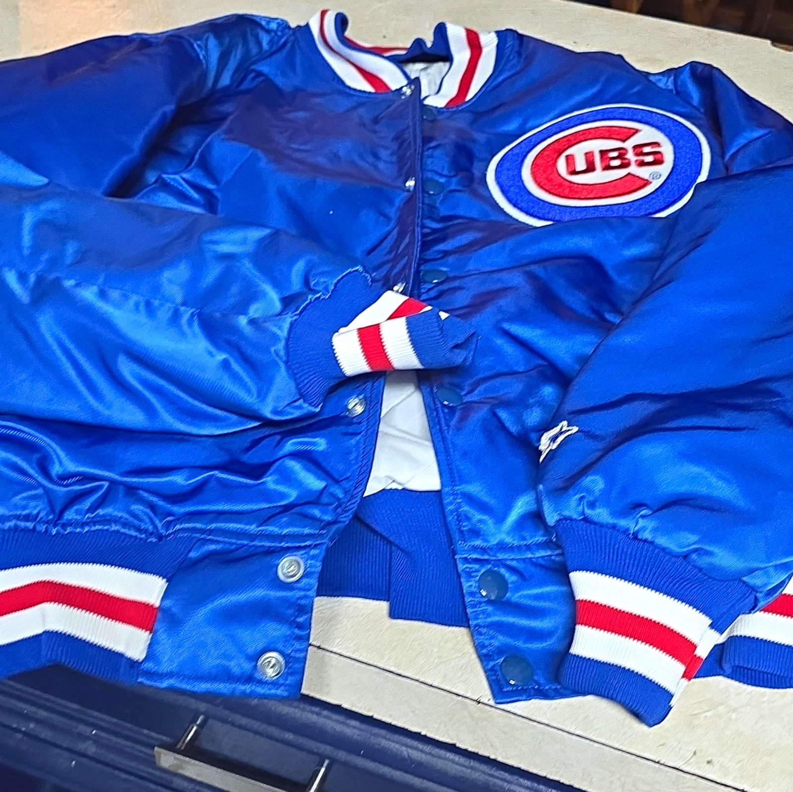 Starter Chicago Cubs MLB Diamond Collection Satin Jacket Blue Size L Starter Chicago Cubs MLB Diamond Collection Satin Jacket Blue Size L