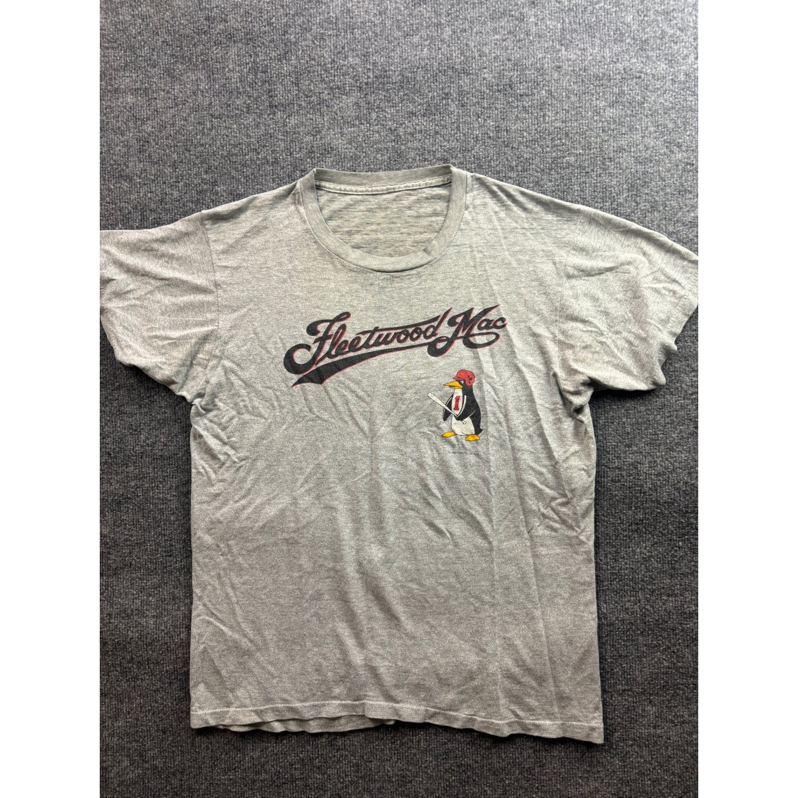 Fleetwood Mac T-Shirt Mens L Gray 1982 Vintage Penguin Baseball Single Stitch