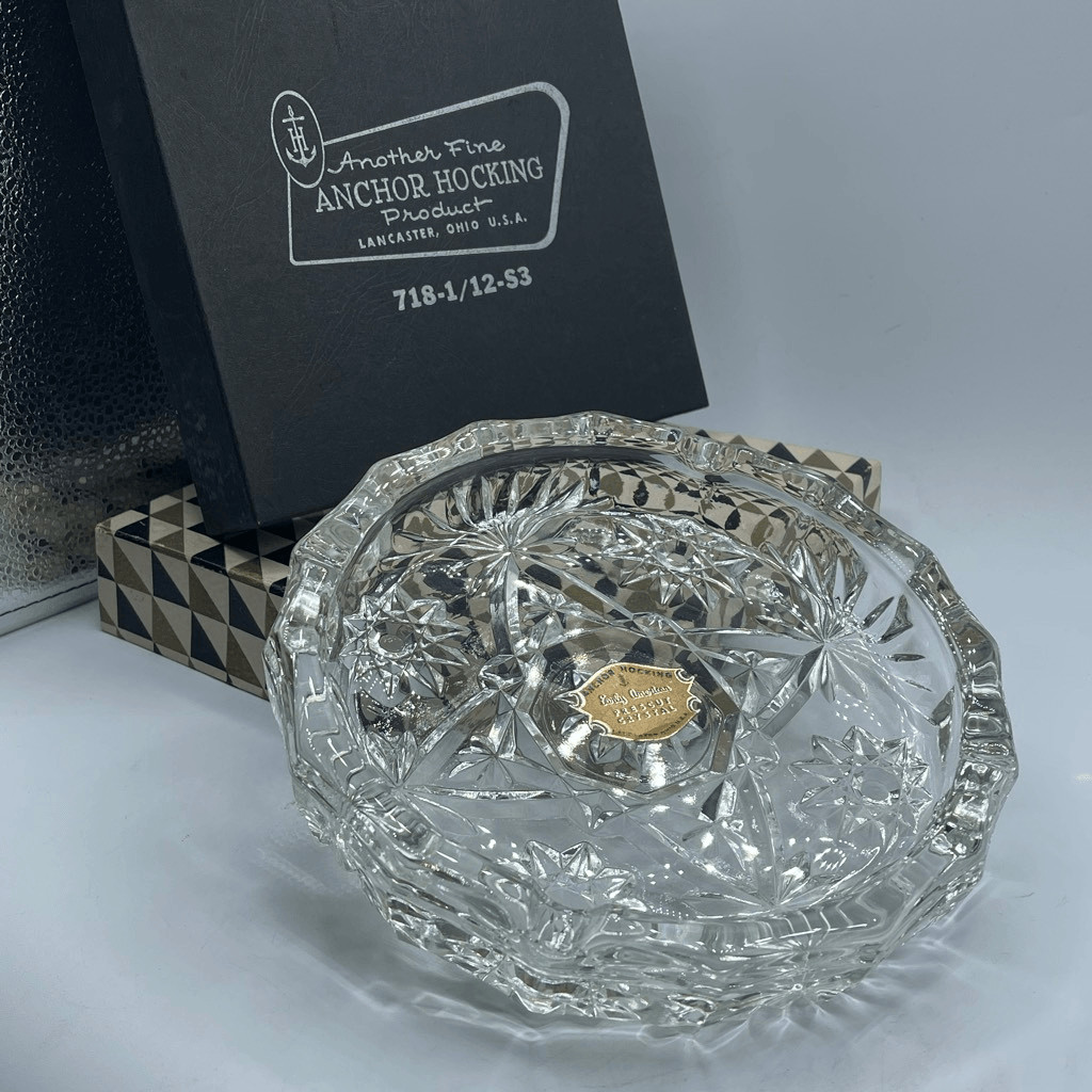 Anchor Hocking Early American Prescott Crystal Ashtray. In original box. Anchor Hocking Early American Prescott Crystal Ashtray. In original box.