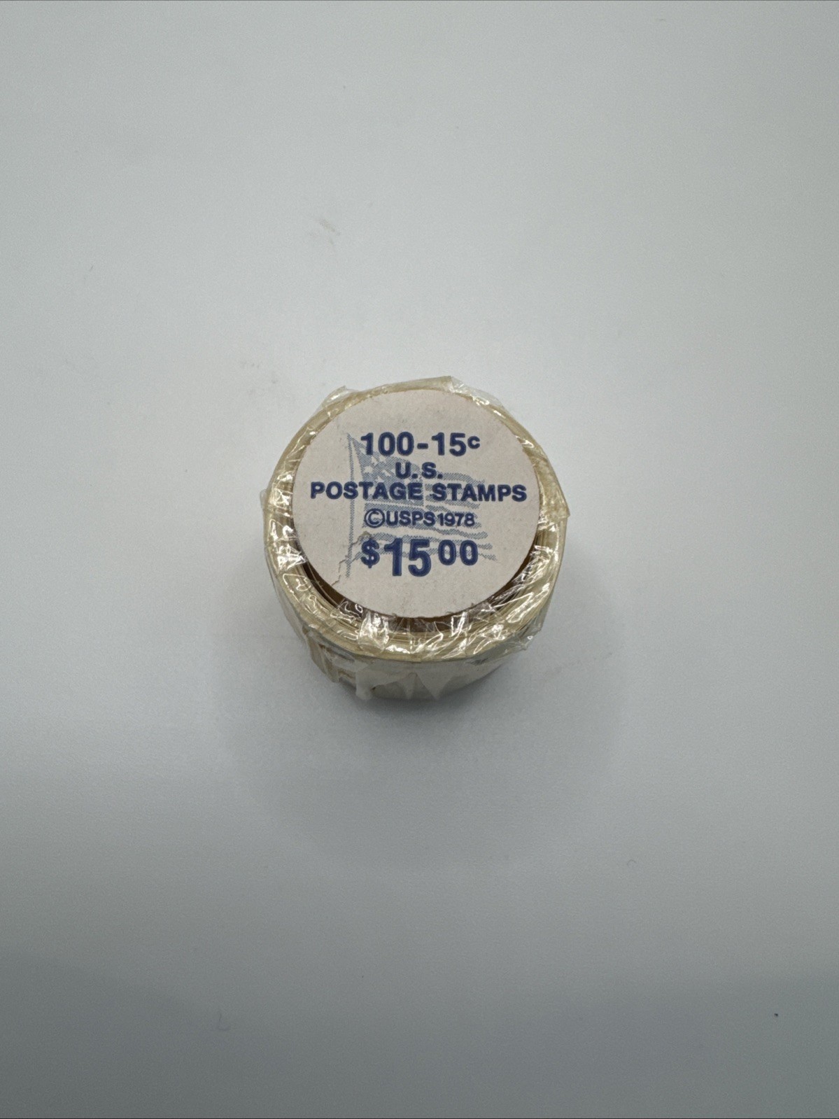 Unopened Roll Of 1978 Flag .15 Cent Stamps - Retail Value Of $15.00 Unopened Roll Of 1978 Flag .15 Cent Stamps - Retail Value Of $15.00
