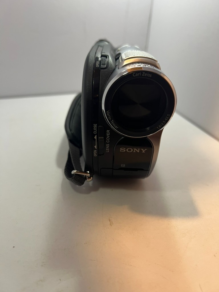 Sony Handycam DCR-DVD308 Bundle Mini DVD Camcorder +Accessories Tested & Working