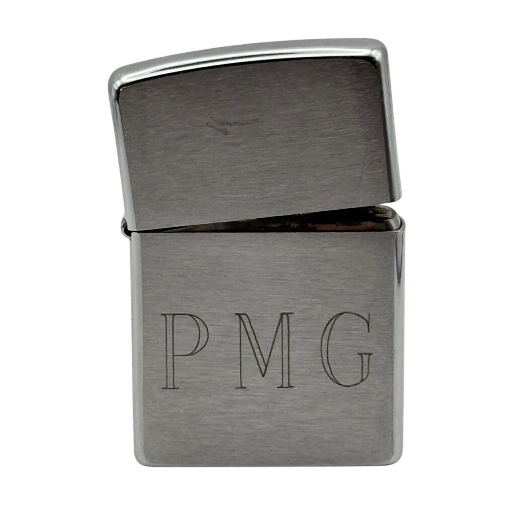 2005 Zippo Regular P.M.G. Engraving Windproof Lighter USA Vintage Collectible