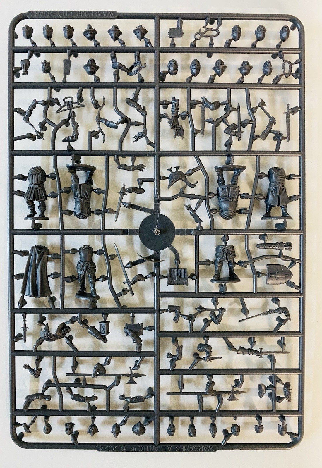 Wargames Atlantic Guards • 1 Sprue • 6 Minis • 28mm Classic Fantasy