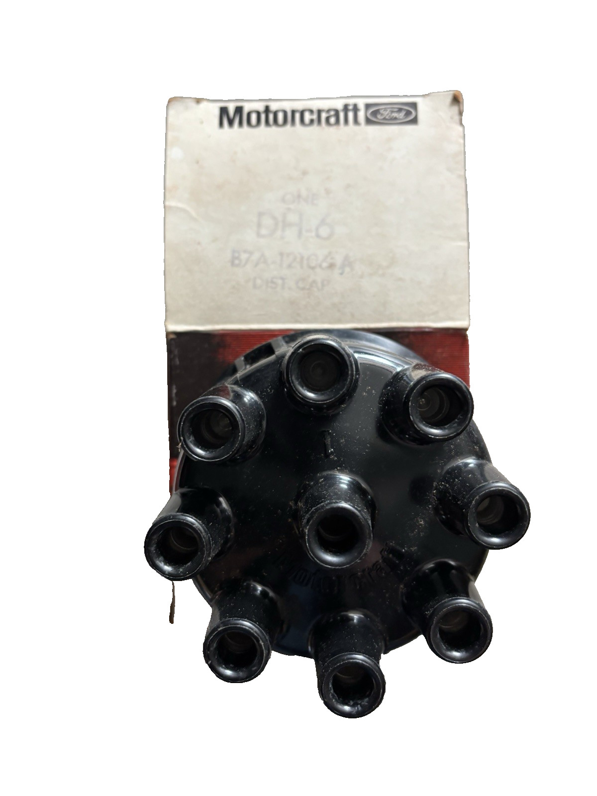 NOS Motorcraft 1965-1970 Ford Mustang V8 Distributor Cap B7A-12106-A DH-6 NOS Motorcraft 1965-1970 Ford Mustang V8 Distributor Cap B7A-12106-A DH-6