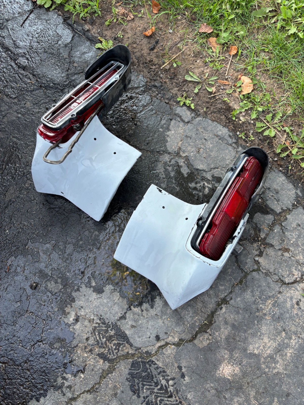 1972 monte carlo tail lights and housings 1972 monte carlo tail lights and housings
