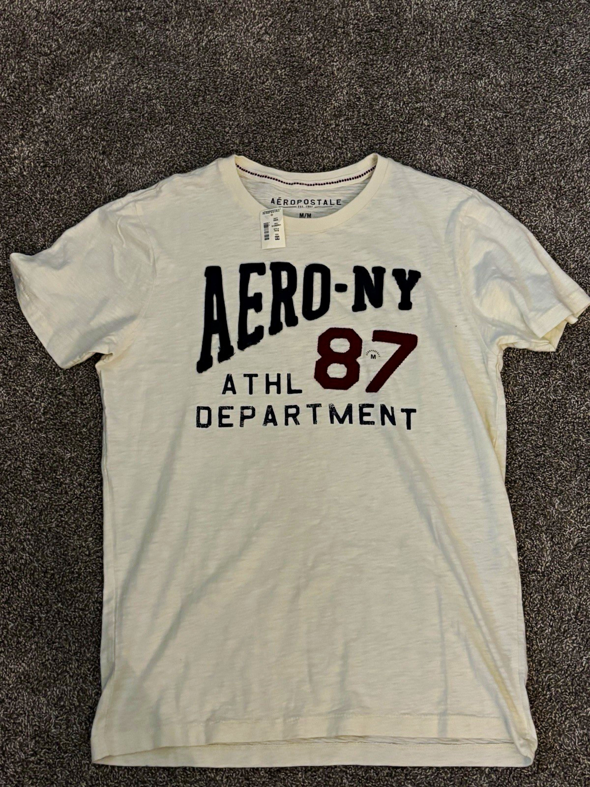 Aéropostale Men\'s AERO-NY 87 Graphic Print Crew Neck T-Shirt Size M White
