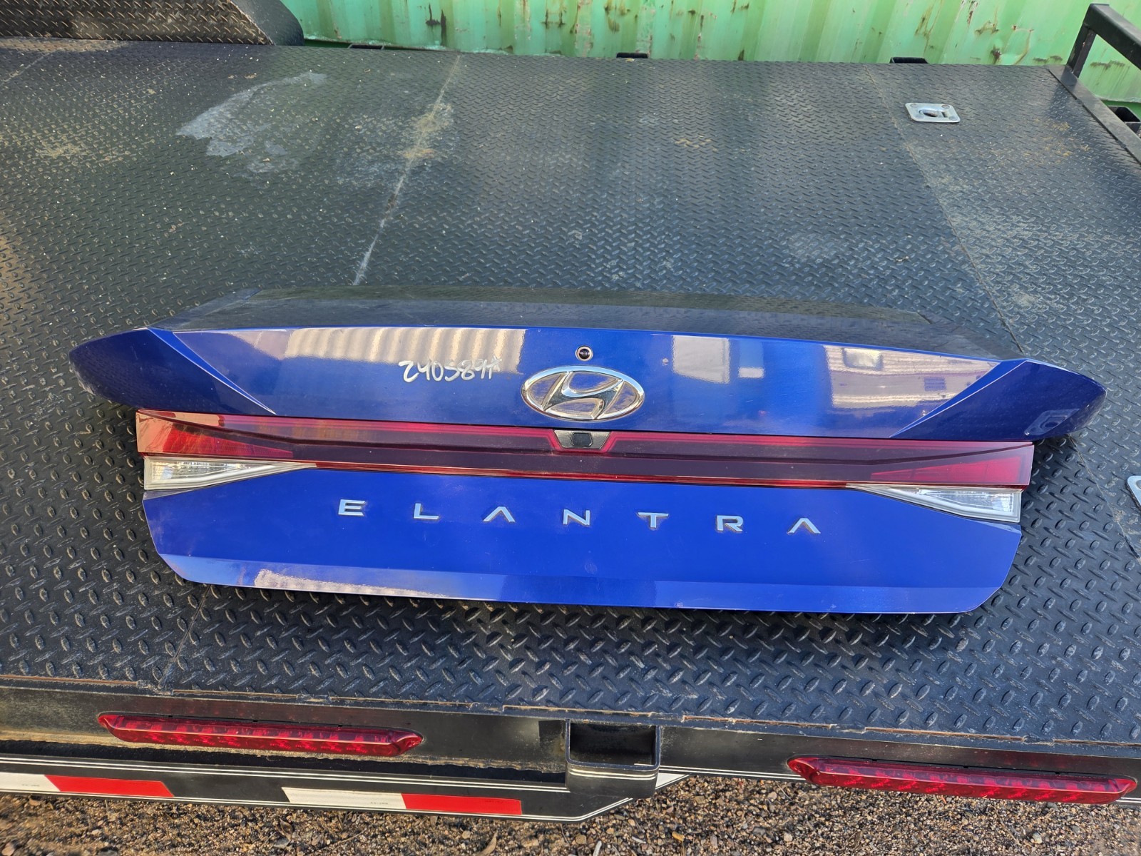 2021 - 2025 HYUNDAI ELANTRA TRUNK LID DECK TAIL GATE TAILGATE BLUE OEM 2021 - 2025 HYUNDAI ELANTRA TRUNK LID DECK TAIL GATE TAILGATE BLUE OEM