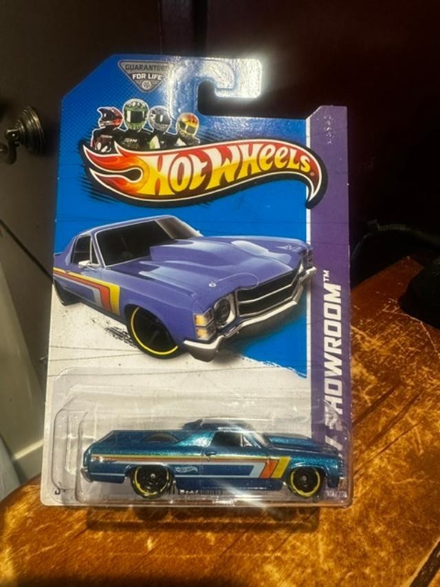 2013 Hot Wheels HW Showroom \'71 El Camino #233 Blue