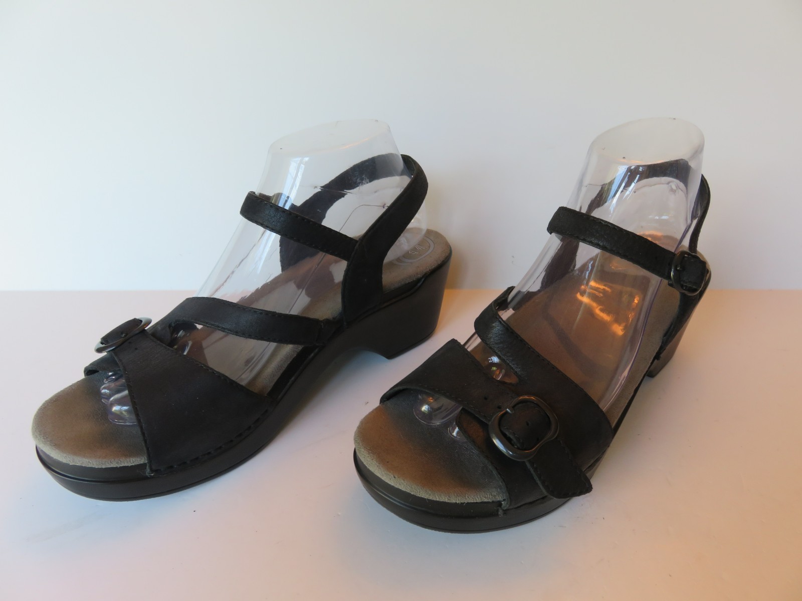 Dansko Sandals Womens 40-9.5 Sandi Ankle Strap Black Leather Block Heels