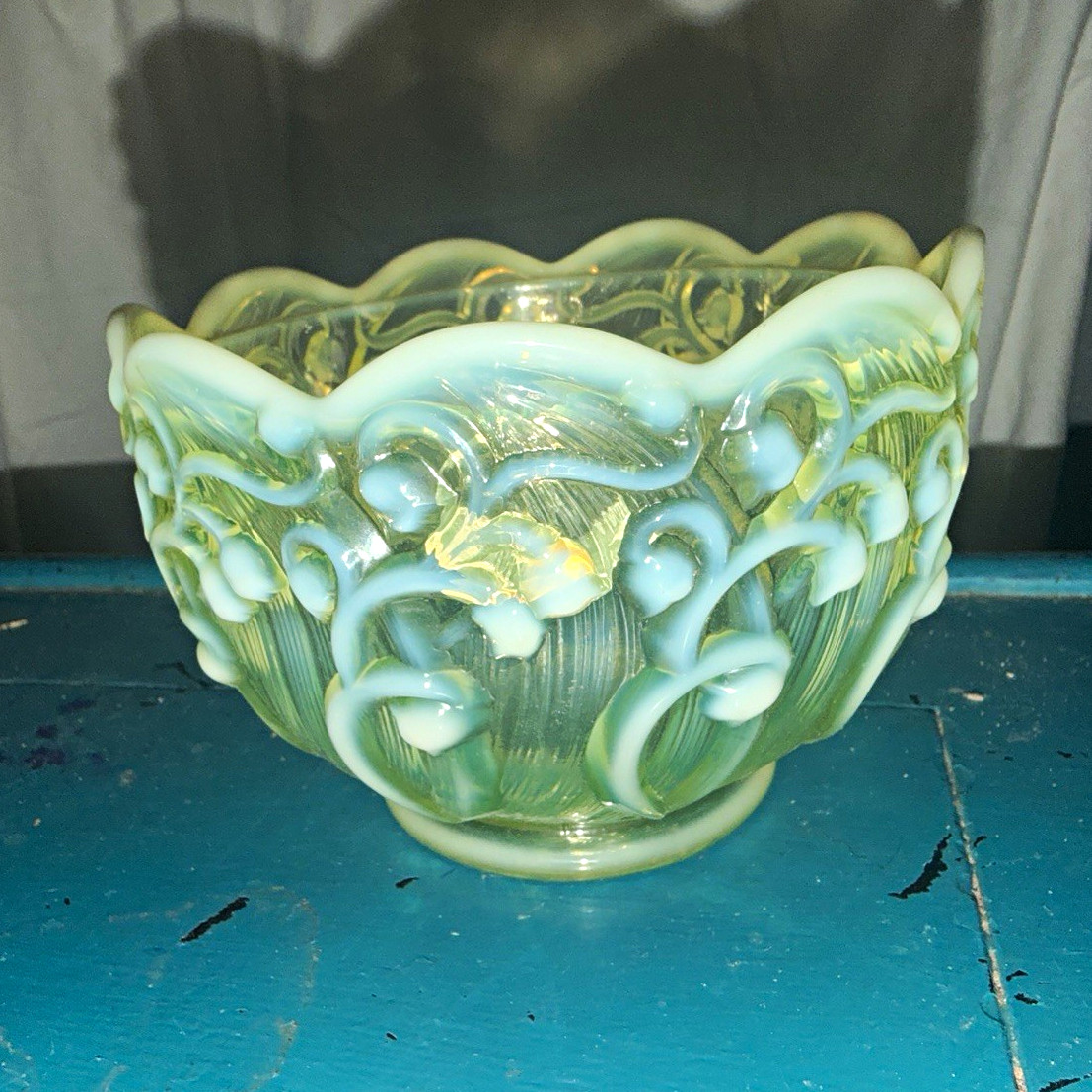Vintage Opalescent Vaseline Uranium Glass Bowl