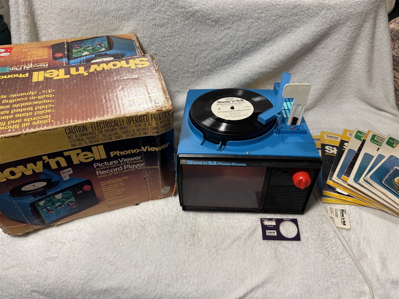 VINTAGE GABRIEL SHOW N TELL PHONO VIEWER BLUE W/ 8 TITLES \