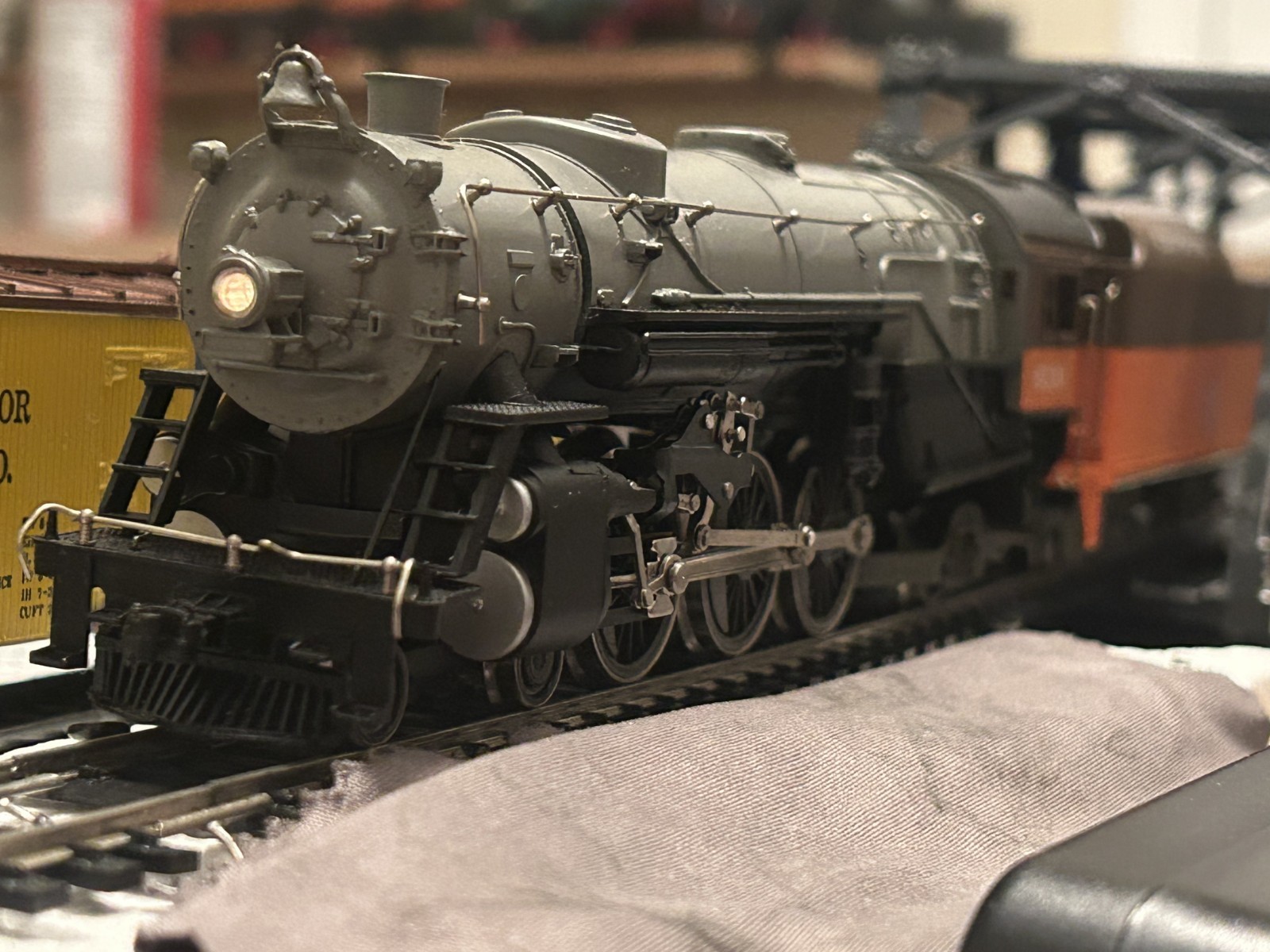 HO SCALE-MILWAUKEE ROAD \