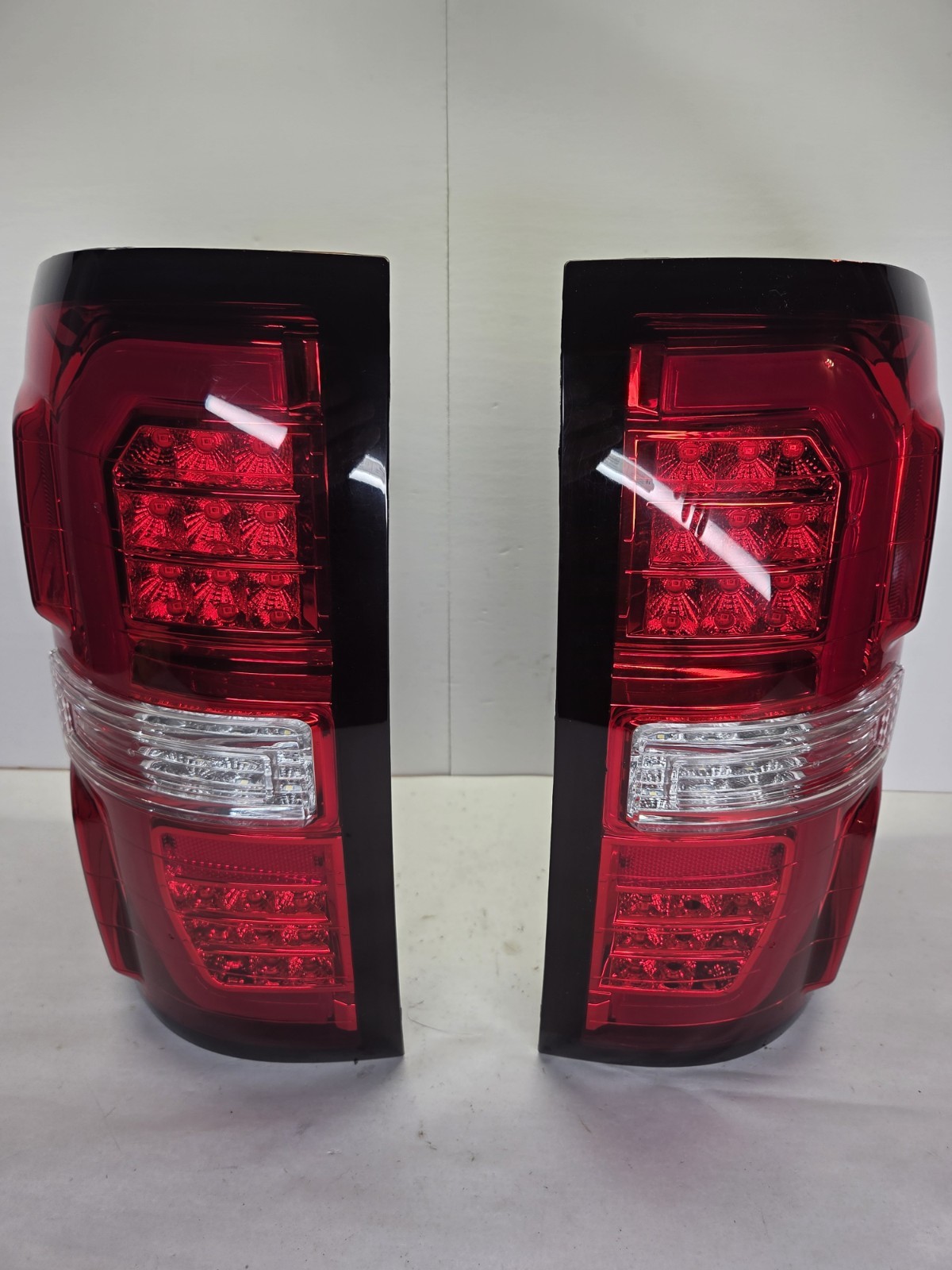 Anzo 311466 2014-2019 GMC Sierra 1500 2500 3500 LED Tail Light Pair Anzo 311466 2014-2019 GMC Sierra 1500 2500 3500 LED Tail Light Pair