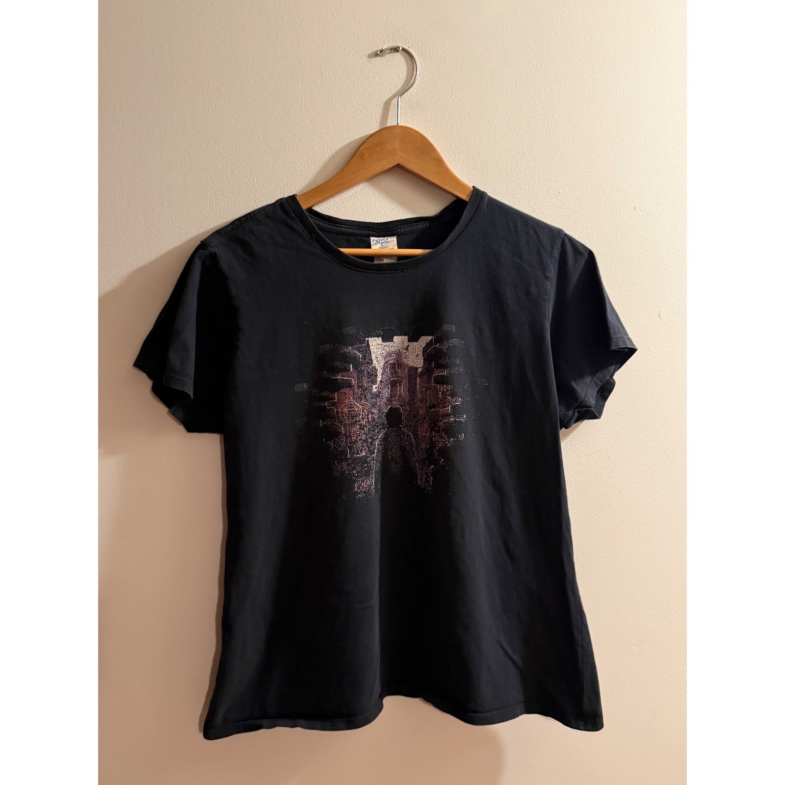 Port & Company Mens XL Black Graphic Tee Y2K Faded Silhouette Streetwear T-Shirt