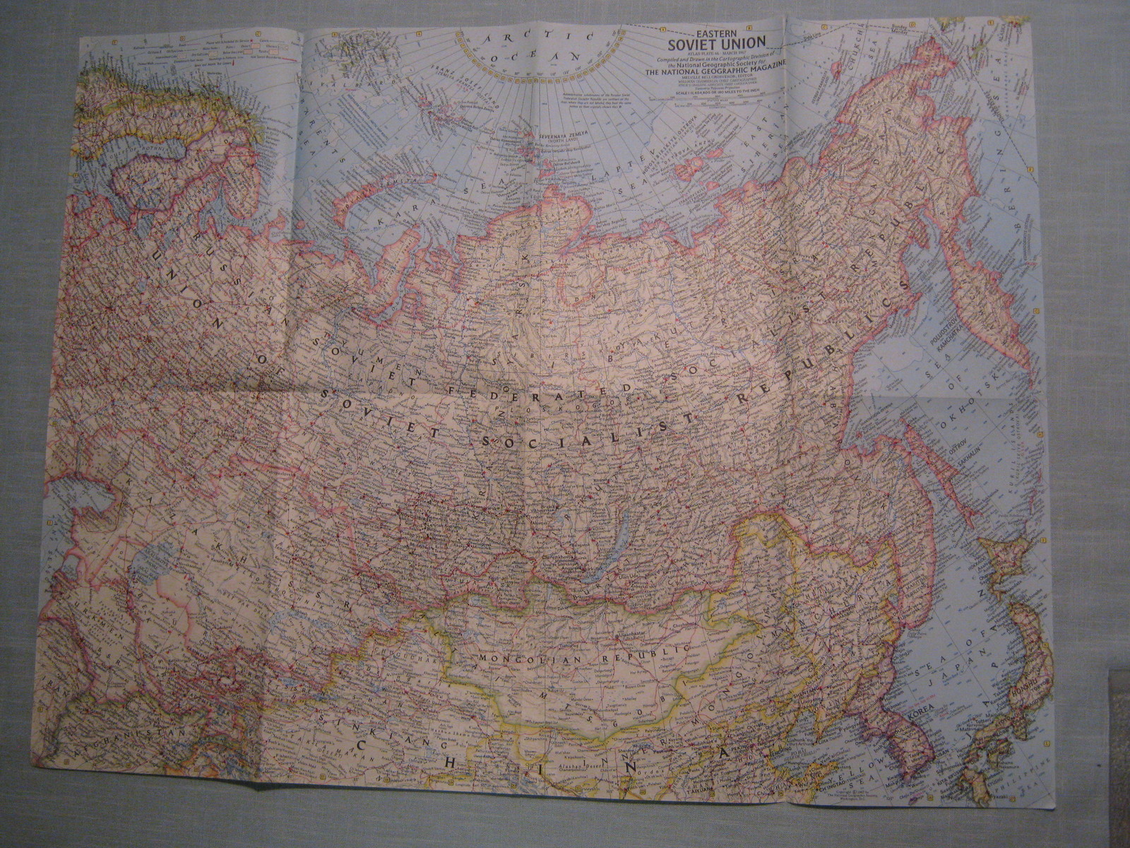 VINTAGE EASTERN SOVIET UNION WALL MAP National Geographic March 1967 