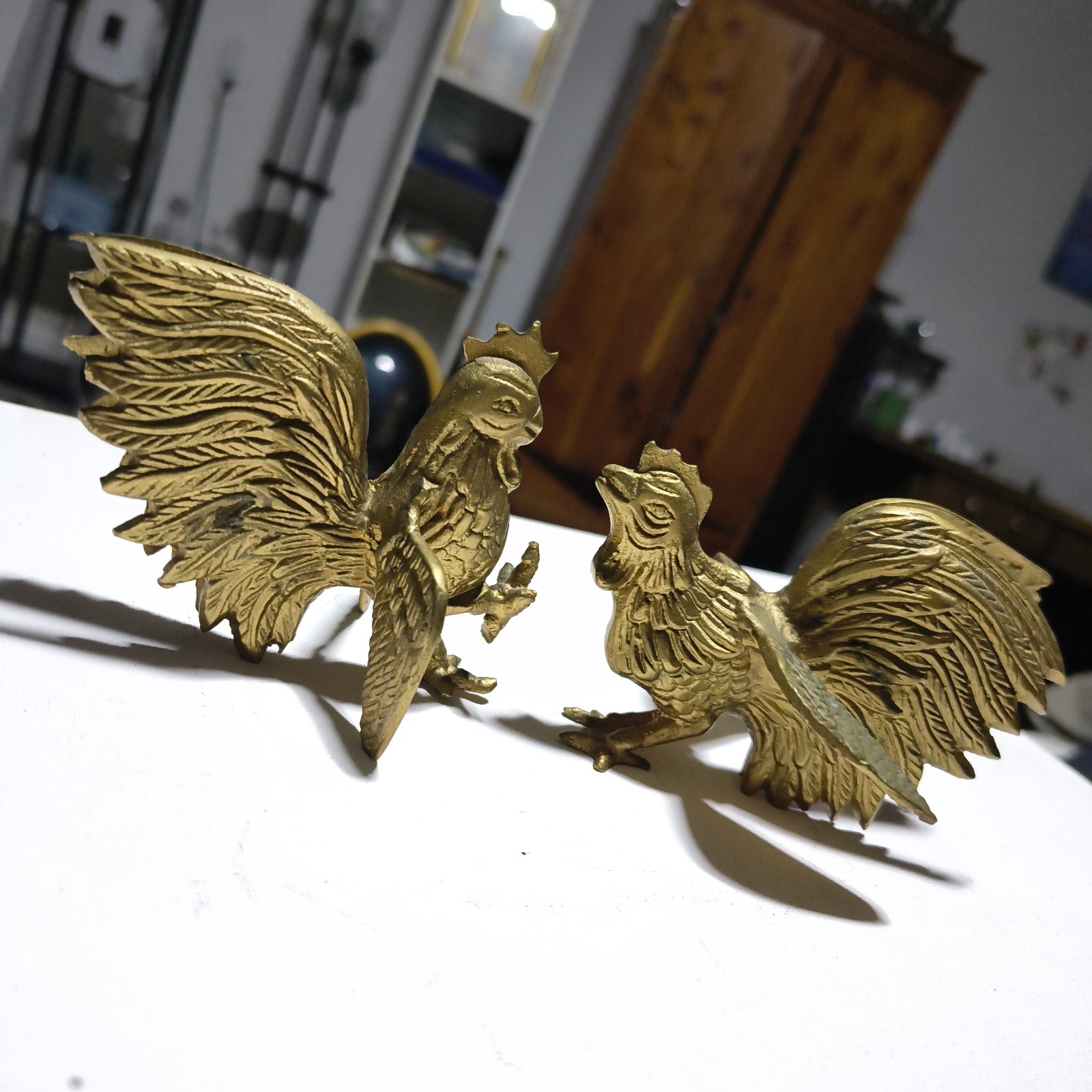 Vintage MCM Brass Fighting Roosters Figurines Pair Gamecocks Hollywood Regency 