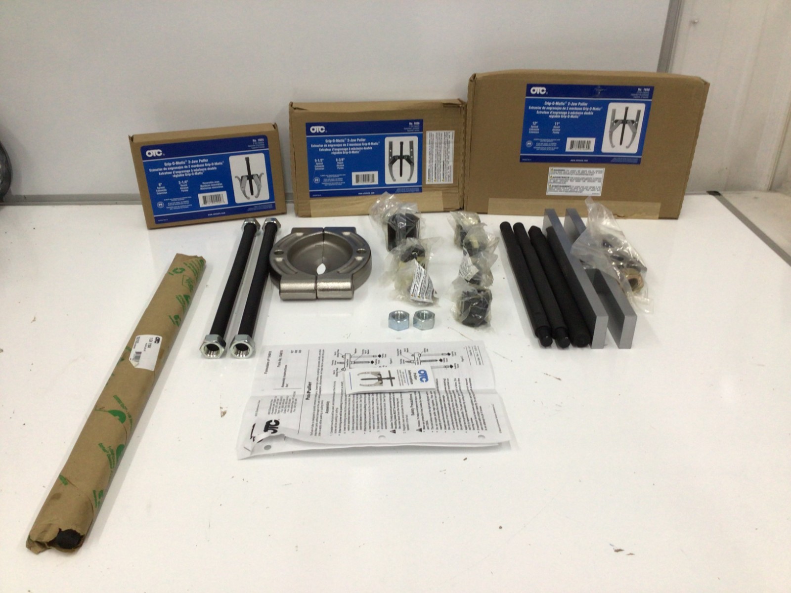OTC OTC1677 1677 17-1/2 Ton Capacity Puller Set