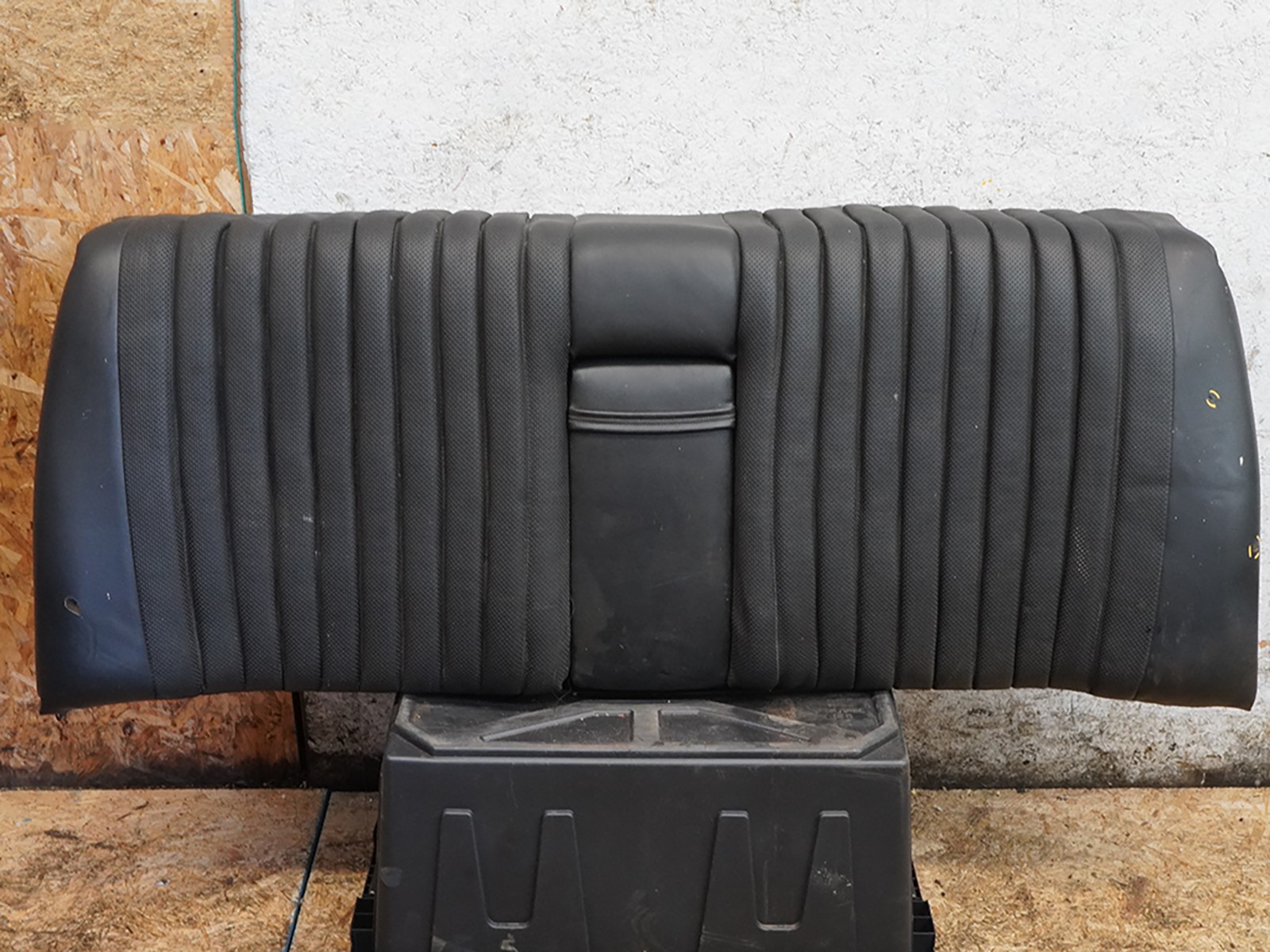 78-85 Mercedes 300SD W116 Seat Cushion Bucket Leather Interior Upper Back OEM