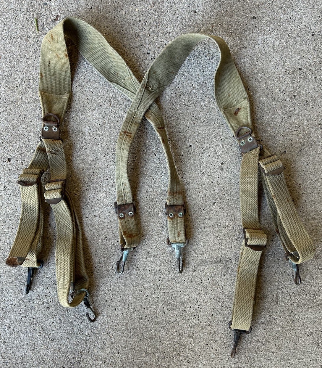 Original 1942 WWII US GI ARMY M1936 Adjustable COMBAT SUSPENDERS OD3 / Khaki Original 1942 WWII US GI ARMY M1936 Adjustable COMBAT SUSPENDERS OD3 / Khaki