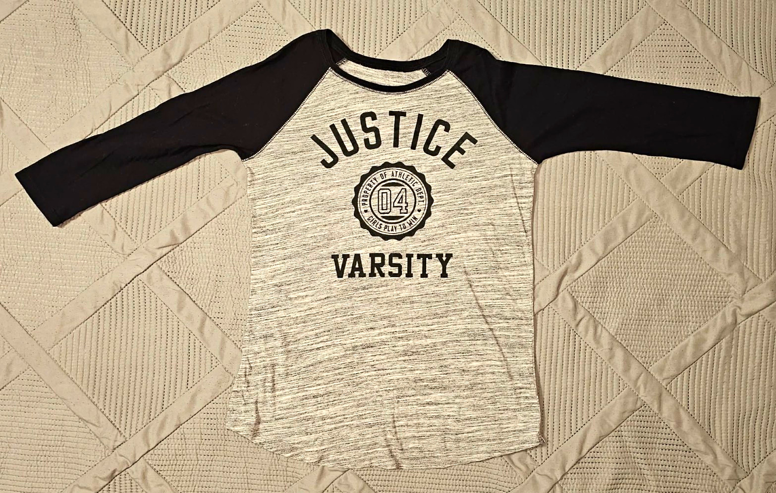 Justice Girls Varsity Raglan Long Sleeve Crew Neck Graphic Logo Tee Size 12 Justice Girls Varsity Raglan Long Sleeve Crew Neck Graphic Logo Tee Size 12