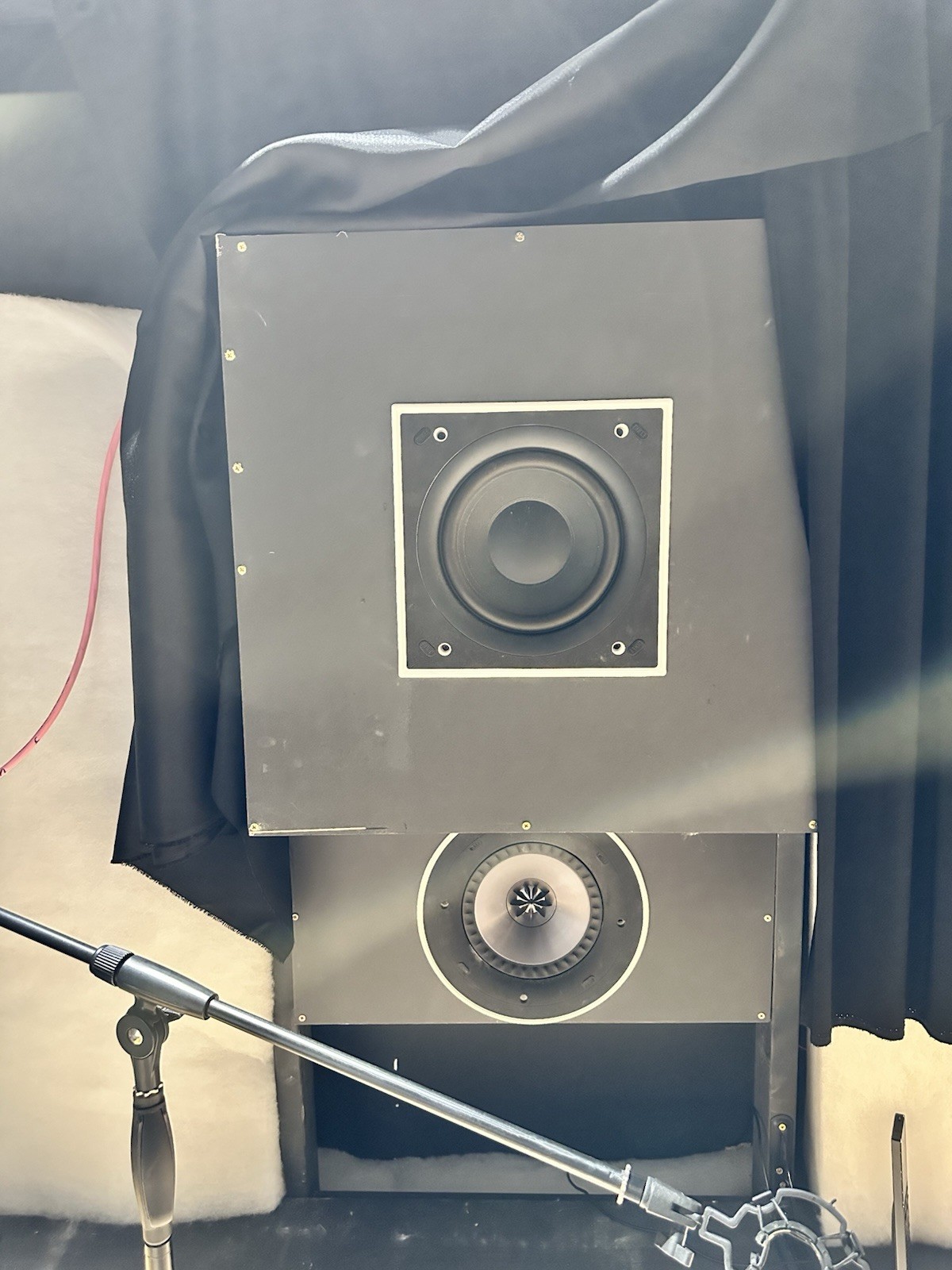 2x KEF CI200QSB and 2x Kef ci200TRB In-Ceiling Subwoofer Speaker Unit