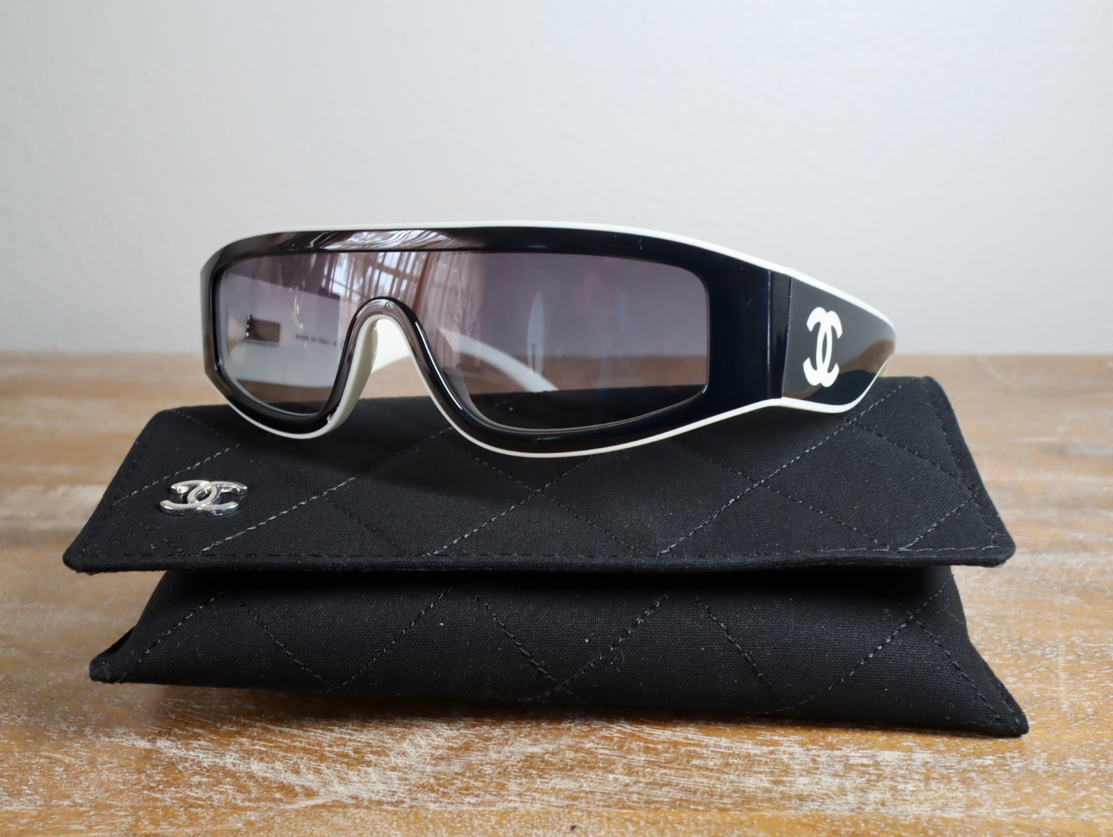CHANEL 6057 Urban Vintage Shield Sunglasses Black & White/Gray Lens 100% UV CHANEL 6057 Urban Vintage Shield Sunglasses Black & White/Gray Lens 100% UV