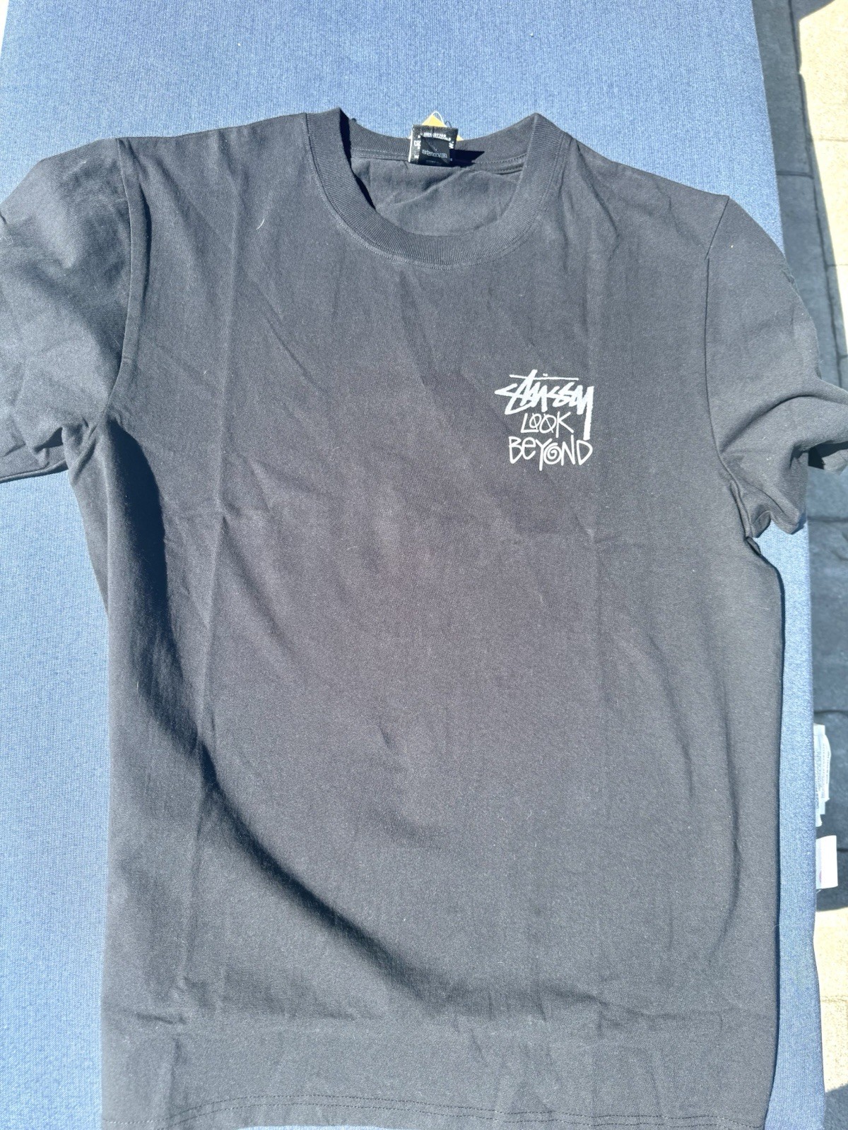 Stussy Men’s Black Graphic Logo Crew Neck Short Sleeve T-Shirt Size M Stussy Men’s Black Graphic Logo Crew Neck Short Sleeve T-Shirt Size M