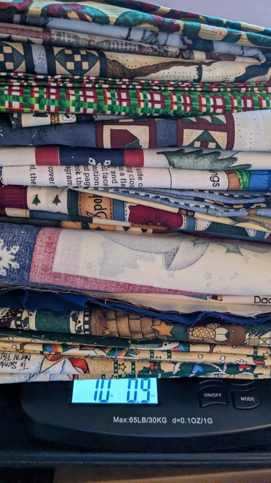 Vintage Christmas cotton quilt fabric 1980s through 2010s 10 pounds