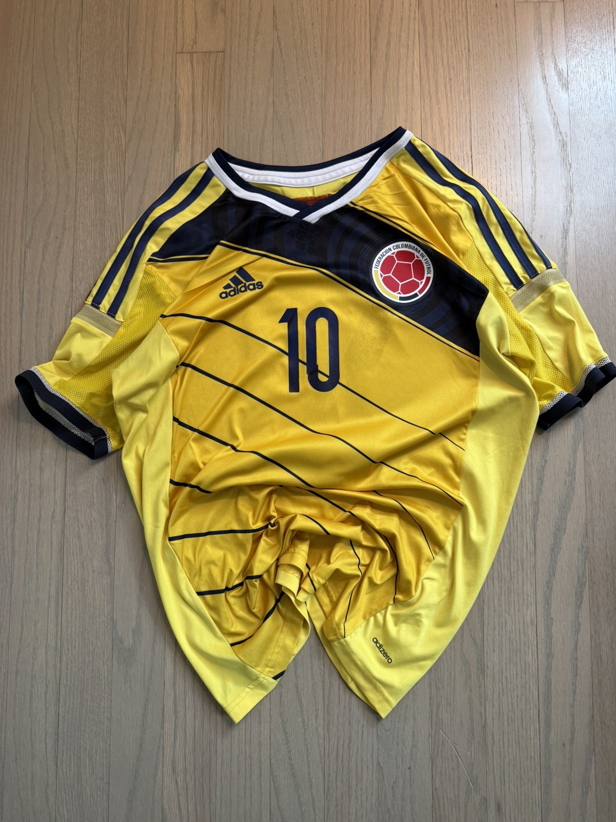 COLOMBIA 2014 2015 HOME FOOTBALL SHIRT SOCCER JERSEY ADIDAS G85387 sz M ADIZERO COLOMBIA 2014 2015 HOME FOOTBALL SHIRT SOCCER JERSEY ADIDAS G85387 sz M ADIZERO
