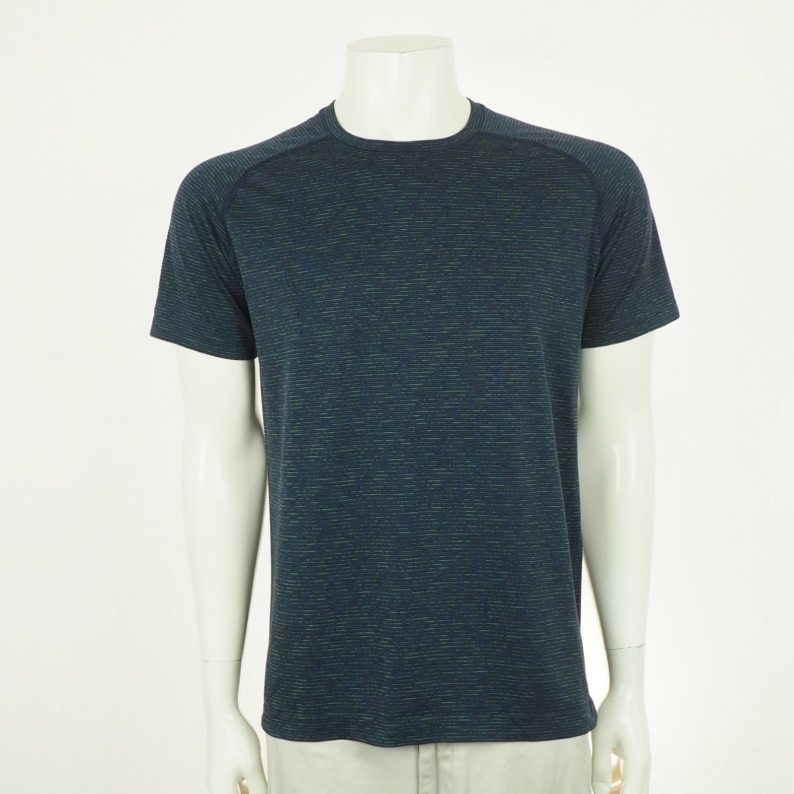 Lululemon Metal Vent Tech Training Tee Shirt Mens Medium Navy Blue Gym Fitness