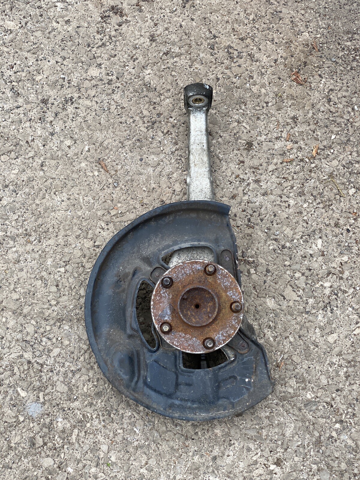 Steering Spindle Wheel Knuckle Front Axle Left FL LH 2001-2004 Lexus LS430 OEM