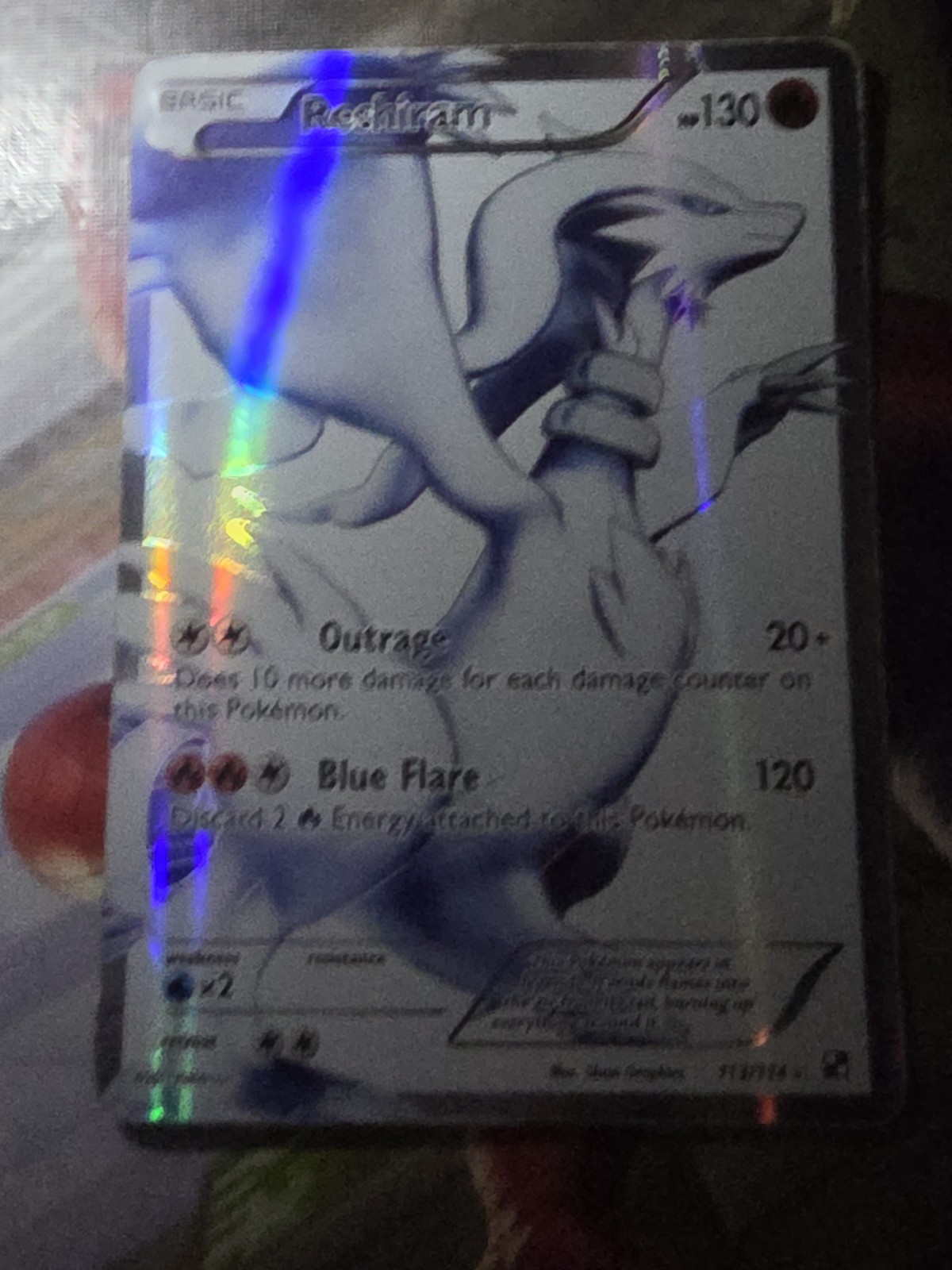 Reshiram (113 Full Art) 113/114 Black & White Holo 