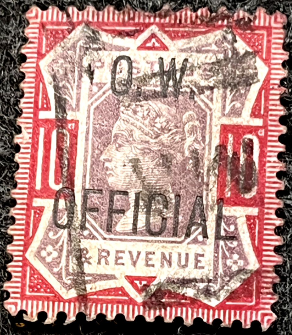 GB QV SG035 OW OFFICIAL 10D DULL PURPLE/CARMINE FINE USED 1 PULLED PERF CAT£2250