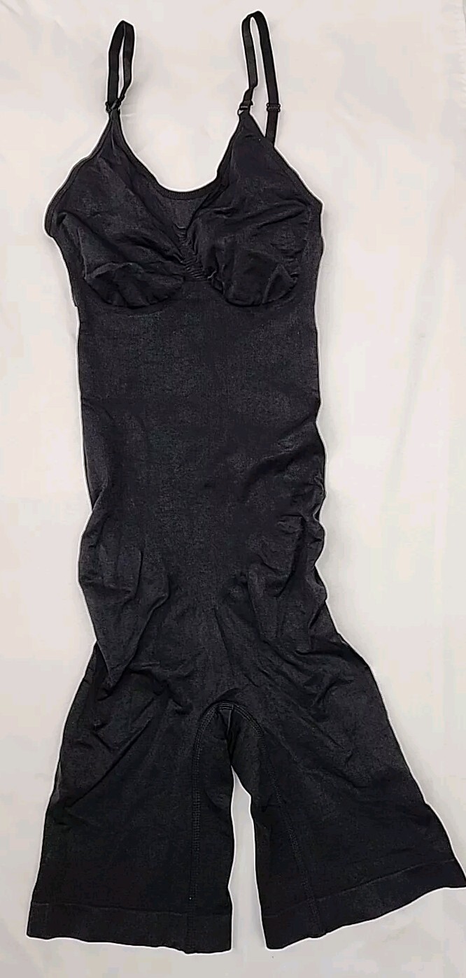 Unbranded Women’s Sculpting Seamless Mid-Thigh Bodysuit  Women’s Size M