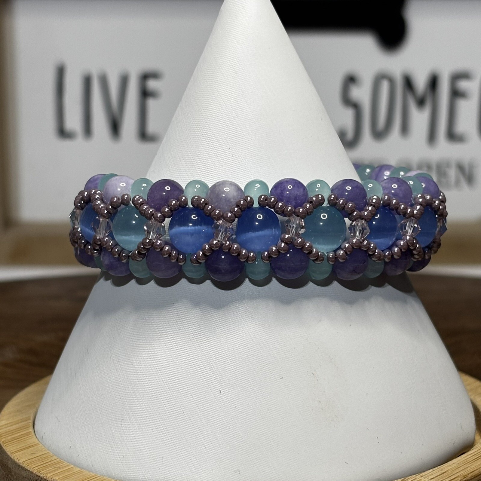 Beautiful Artisan Handmade Beaded Bracelet Beautiful Artisan Handmade Beaded Bracelet
