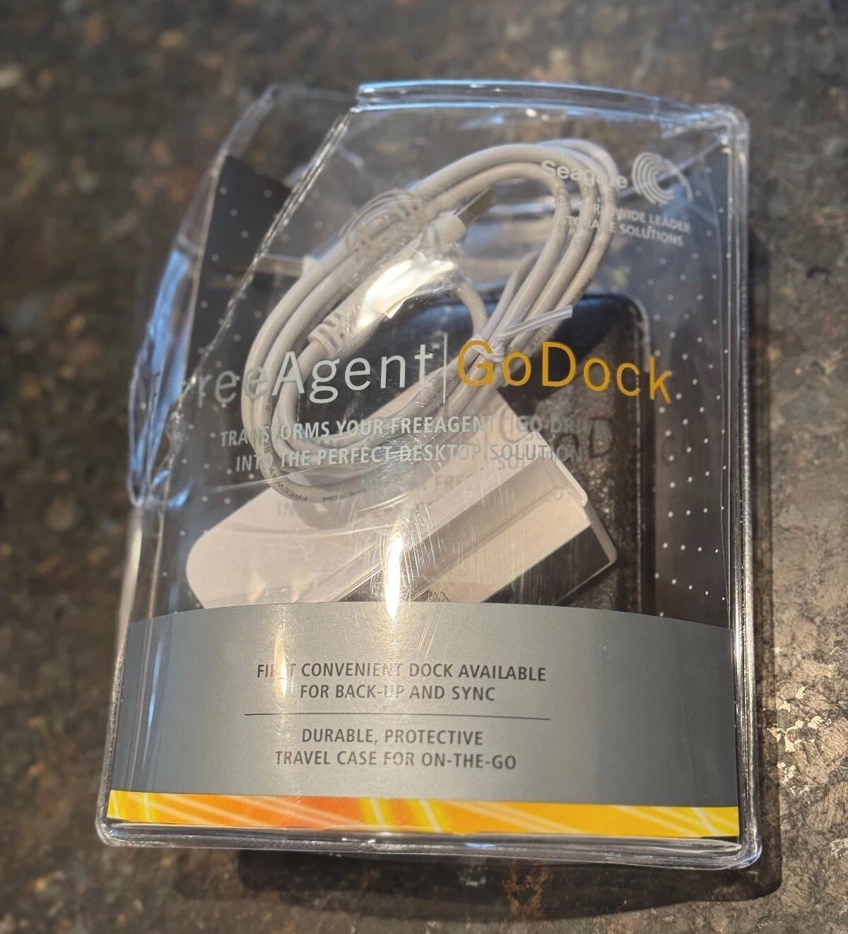Seagate Free Agent Go Dock Station Drive HD Desktop Mobile Dock + Travel Case