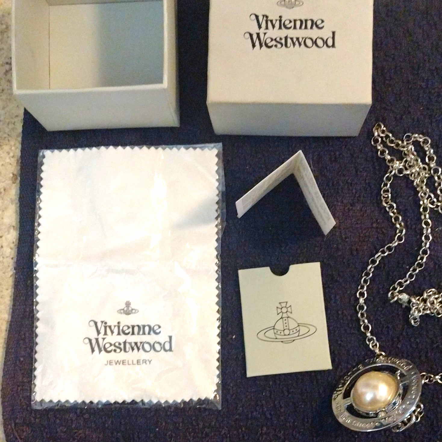 Vivienne Westwood Silver Pearl & Crystal Charm Pendant Cable Chain Necklace Box Vivienne Westwood Silver Pearl & Crystal Charm Pendant Cable Chain Necklace Box