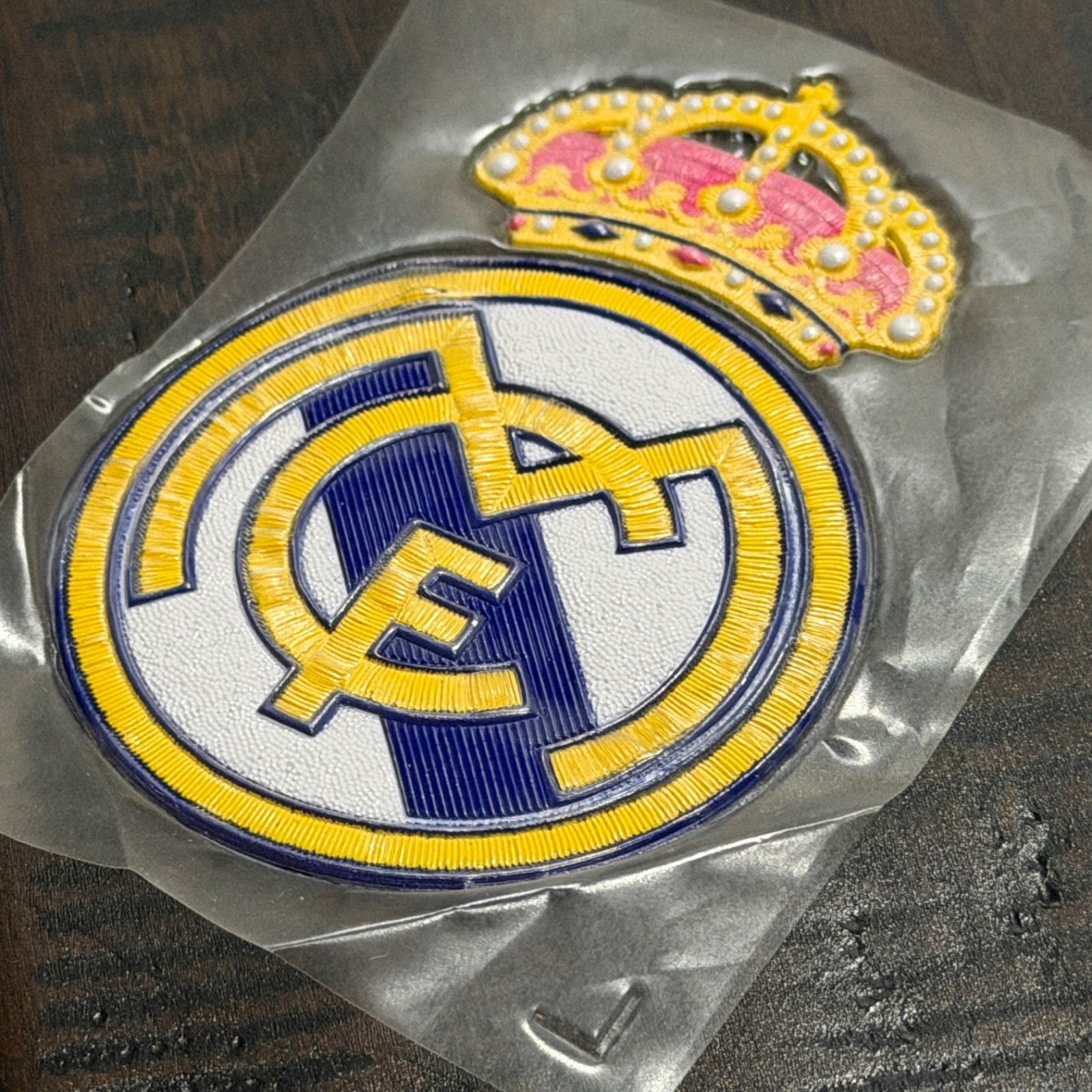 Real Madrid Replacement Badge Parche Crest Escudo 2010 2012 2014 2015 2016 2017 Real Madrid Replacement Badge Parche Crest Escudo 2010 2012 2014 2015 2016 2017