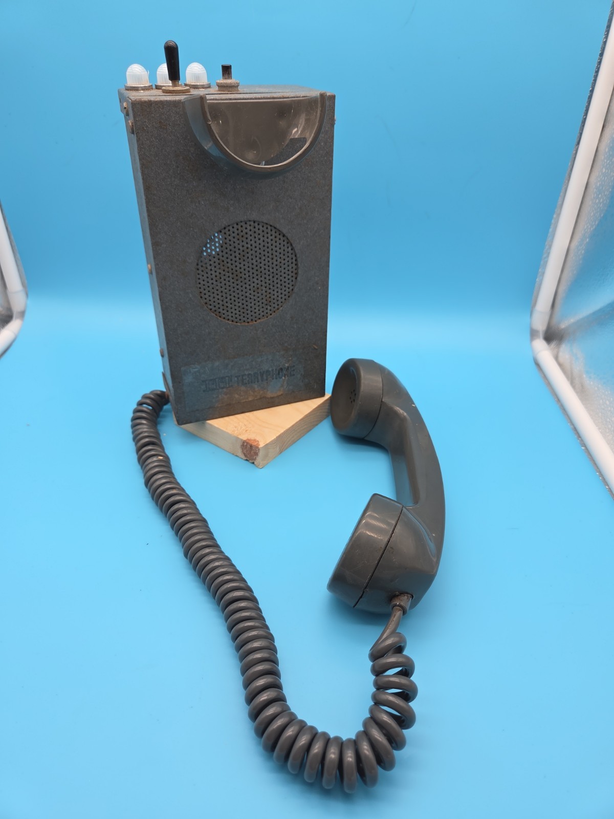 Vintage ITT Terryphone Wall-Mount Intercom Station – Model AW3 (Chassis 1704) Vintage ITT Terryphone Wall-Mount Intercom Station – Model AW3 (Chassis 1704)