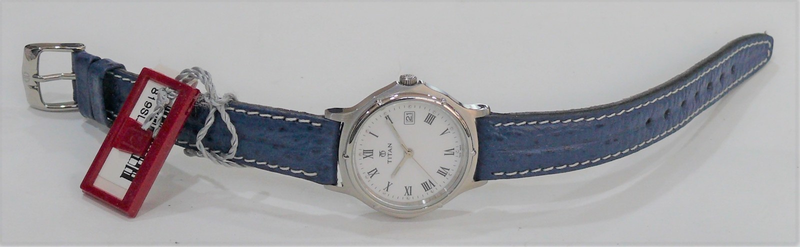 TITAN 819SL03 Vintage Quartz Watch Blue Leather Brand New Old Stock NOS -TRUSTED