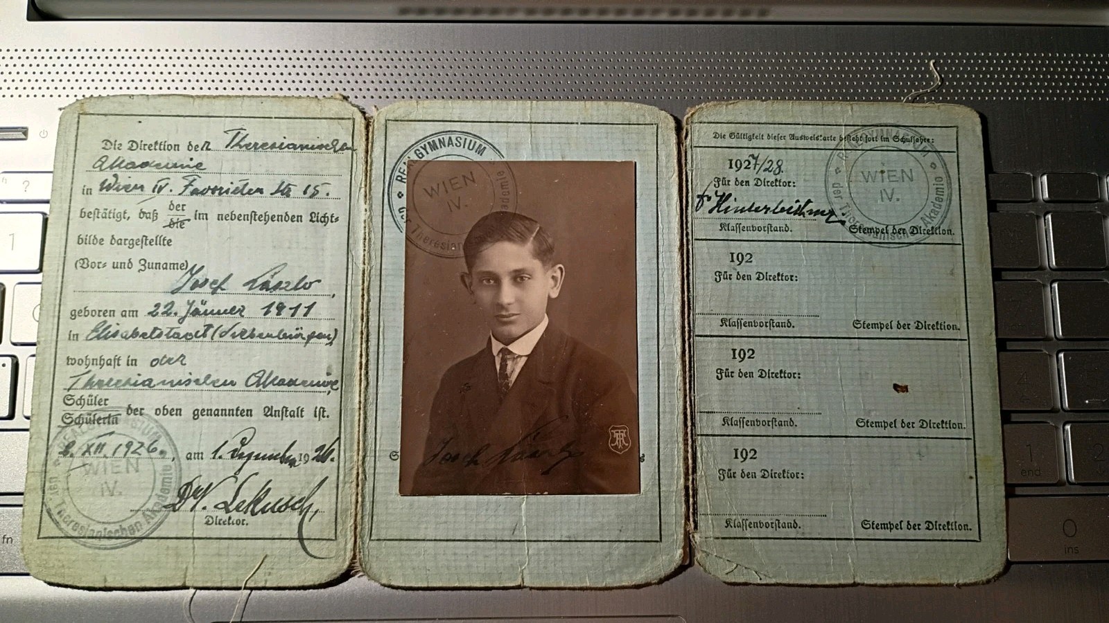 SCHOOL ID WIEN VIENNA 15 Y.O BOY 1926 100 YEAR DOCUMENT Schülerausweis-Karten