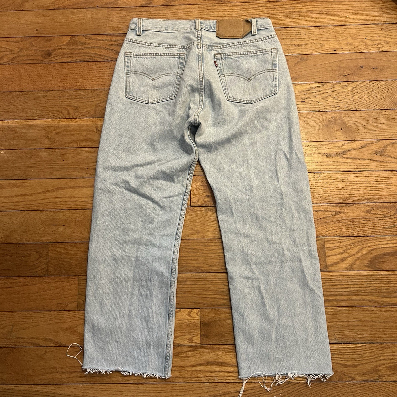 Vintage 90s Levi’s 501 0134 Button Fly Light Wash Cut Off Jeans 32x26 Vintage 90s Levi’s 501 0134 Button Fly Light Wash Cut Off Jeans 32x26