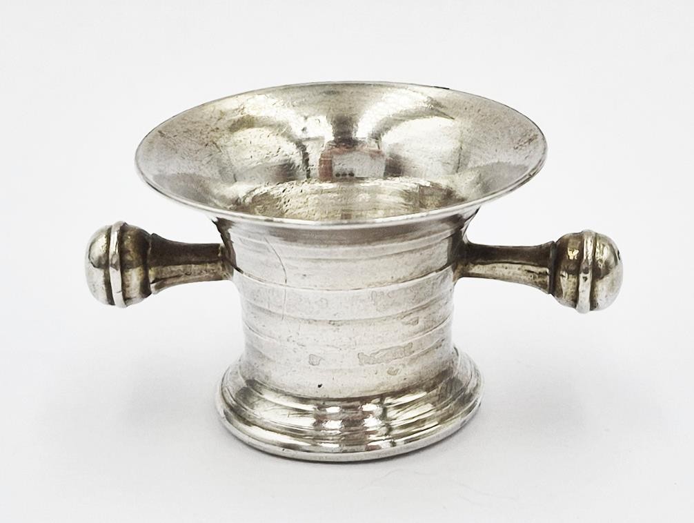 18TH / 19TH CENTURY DUTCH SOLID SILVER TOY MORTAR