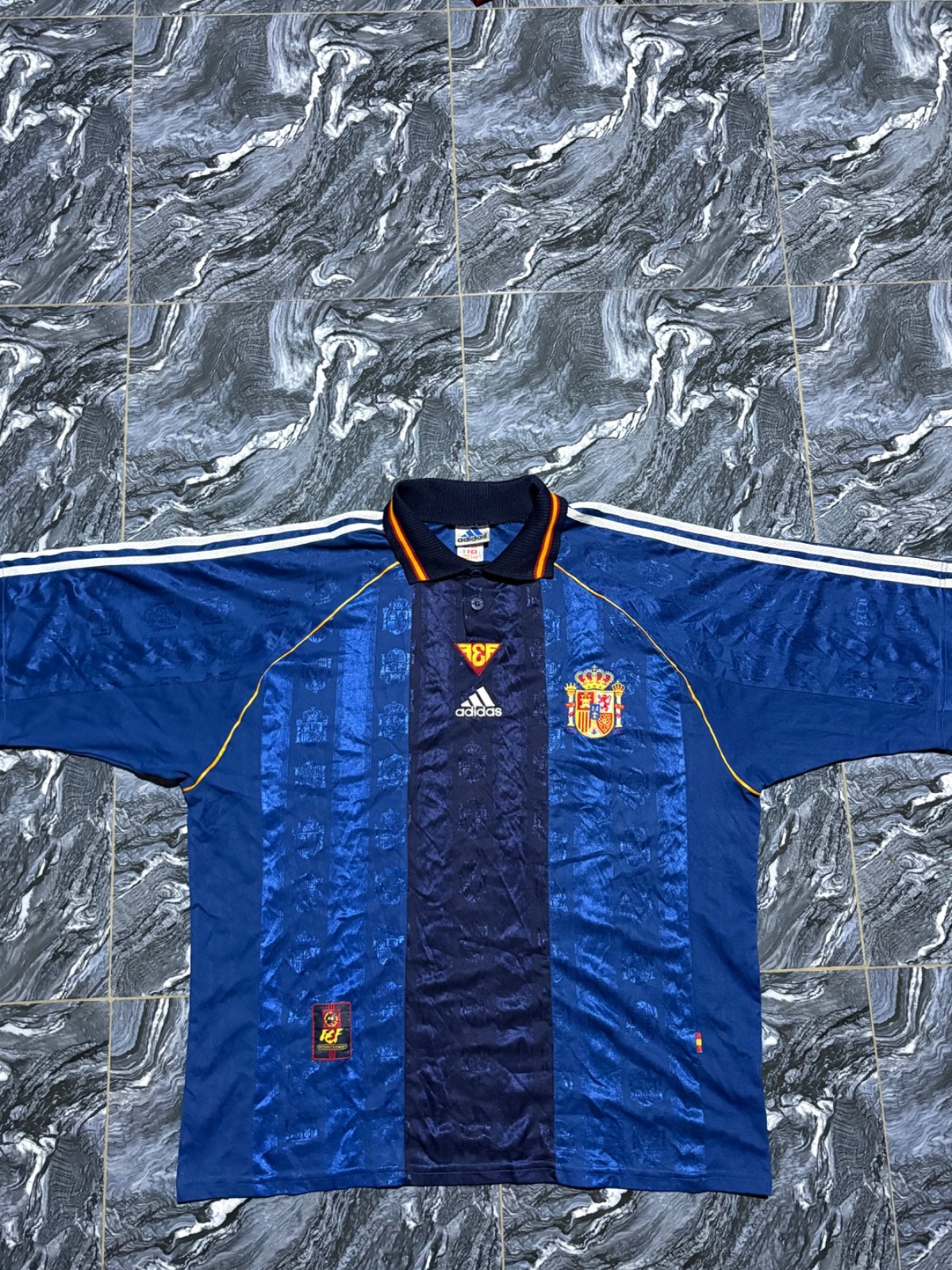 Original Spain 1999-00 Away Shirt Size XL