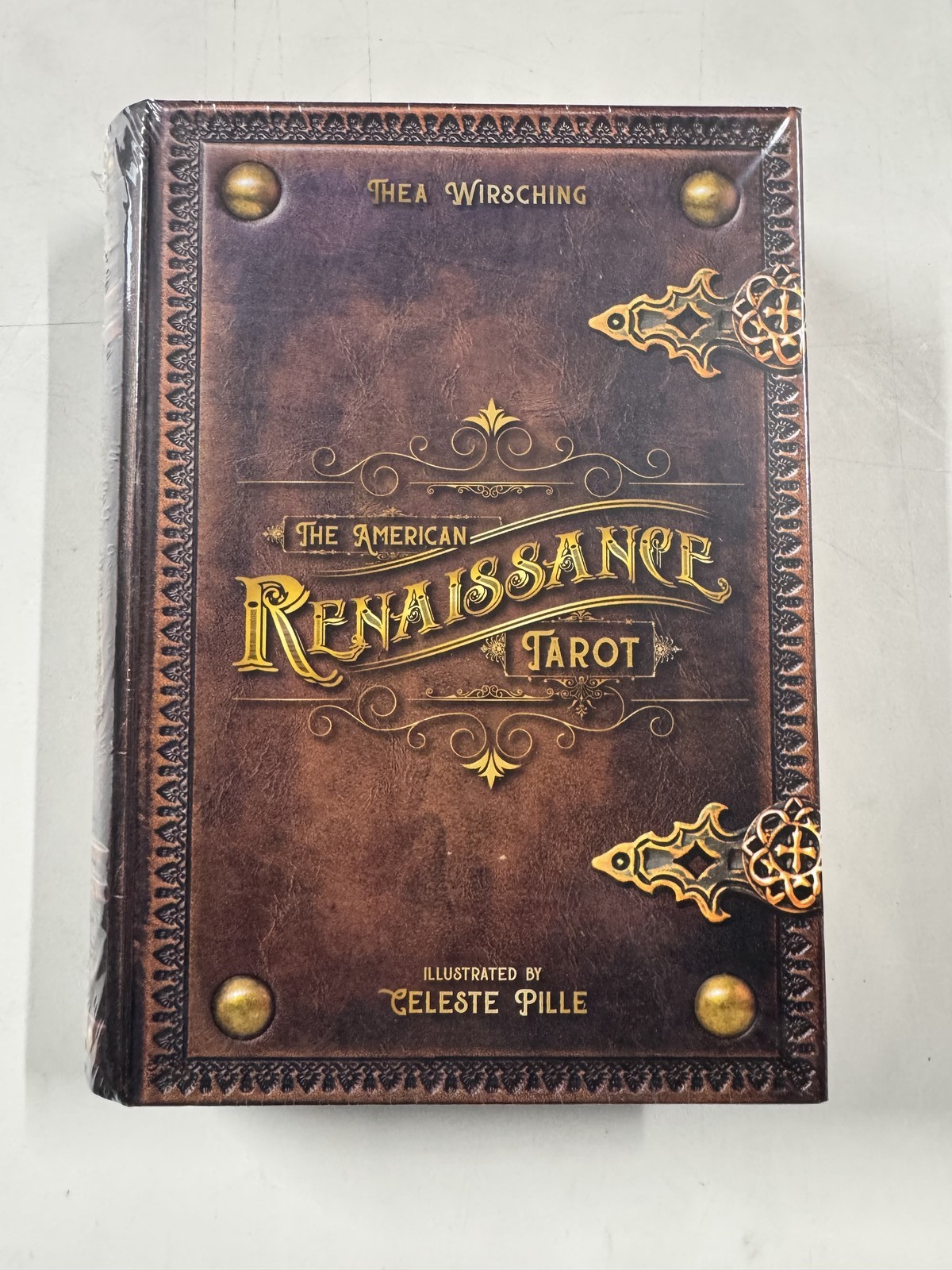The American Renaissance Tarot: (Tarot Kit Box Set with 78 Cards and Guide Book)